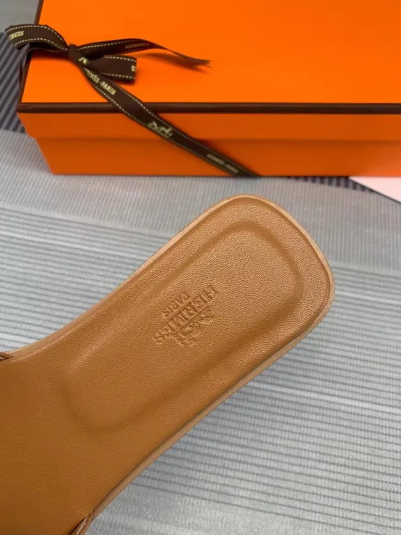 Hermes Shoe 